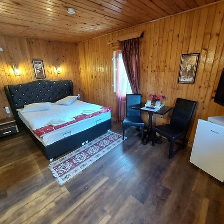 La Cristina Ξενοδοχείο Σινάια Εξωτερικό φωτογραφία